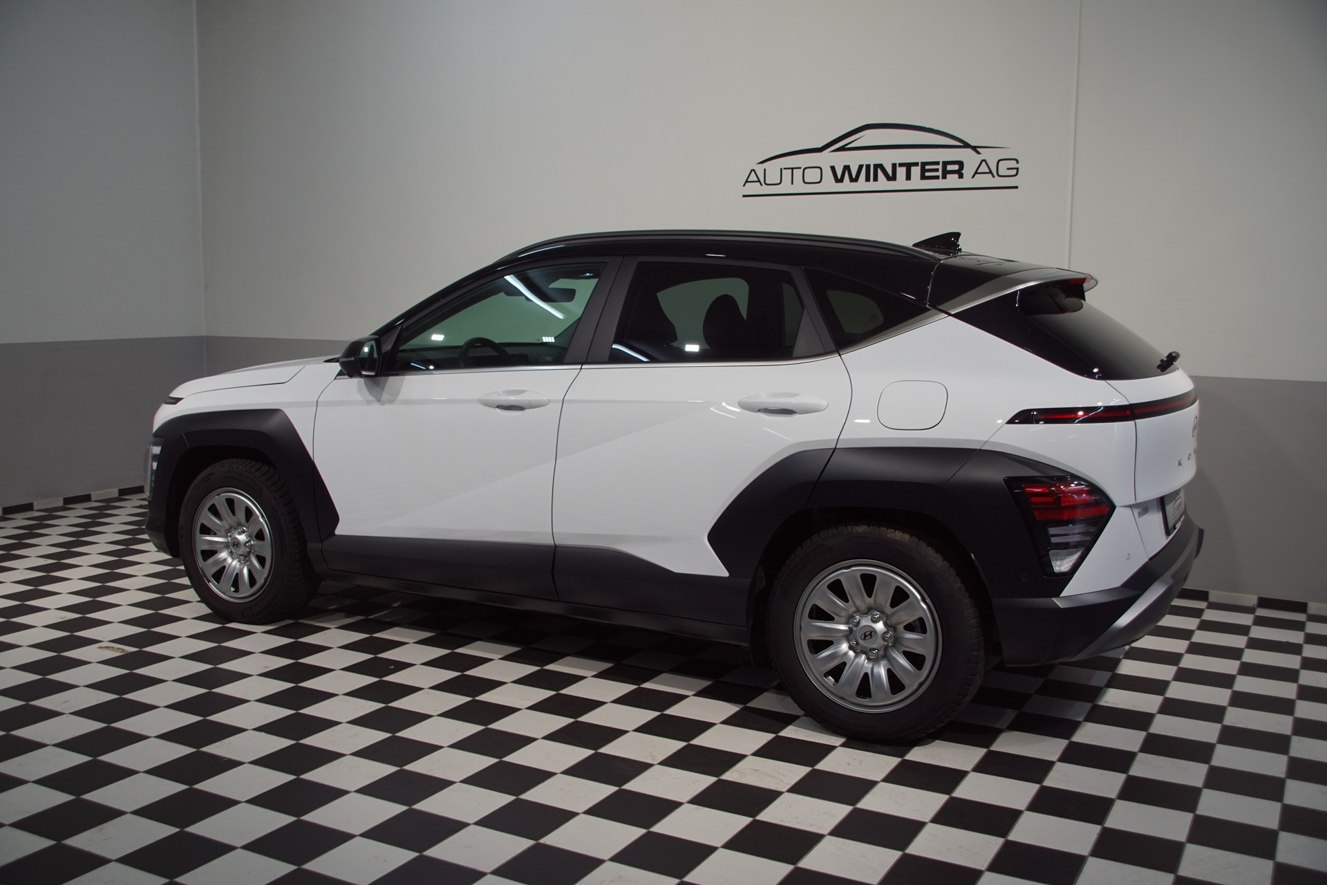HYUNDAI Kona 1.6 T-GDi Vertex 4WD DCT **swiss** TwoTone-image-9