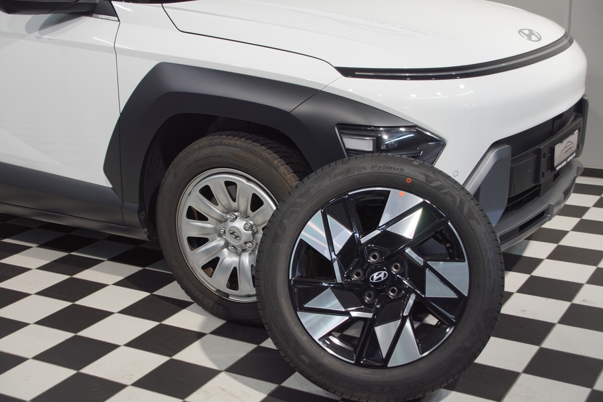 HYUNDAI Kona 1.6 T-GDi Vertex 4WD DCT **swiss** TwoTone-image-2