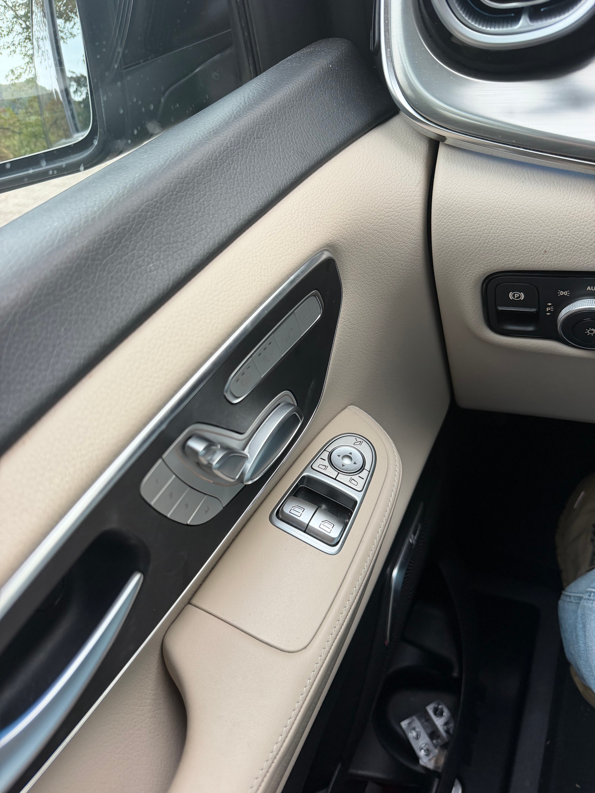 MERCEDES-BENZ V 300 d Exclusive Extralang-image-13