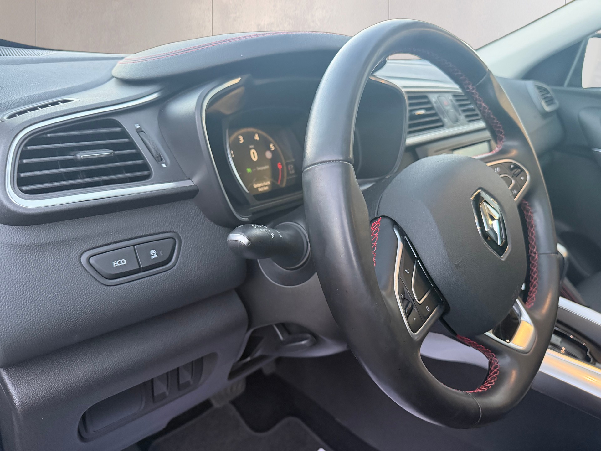 RENAULT Kadjar 1.2 16V Turbo Zen EDC Swiss Edition-image-12