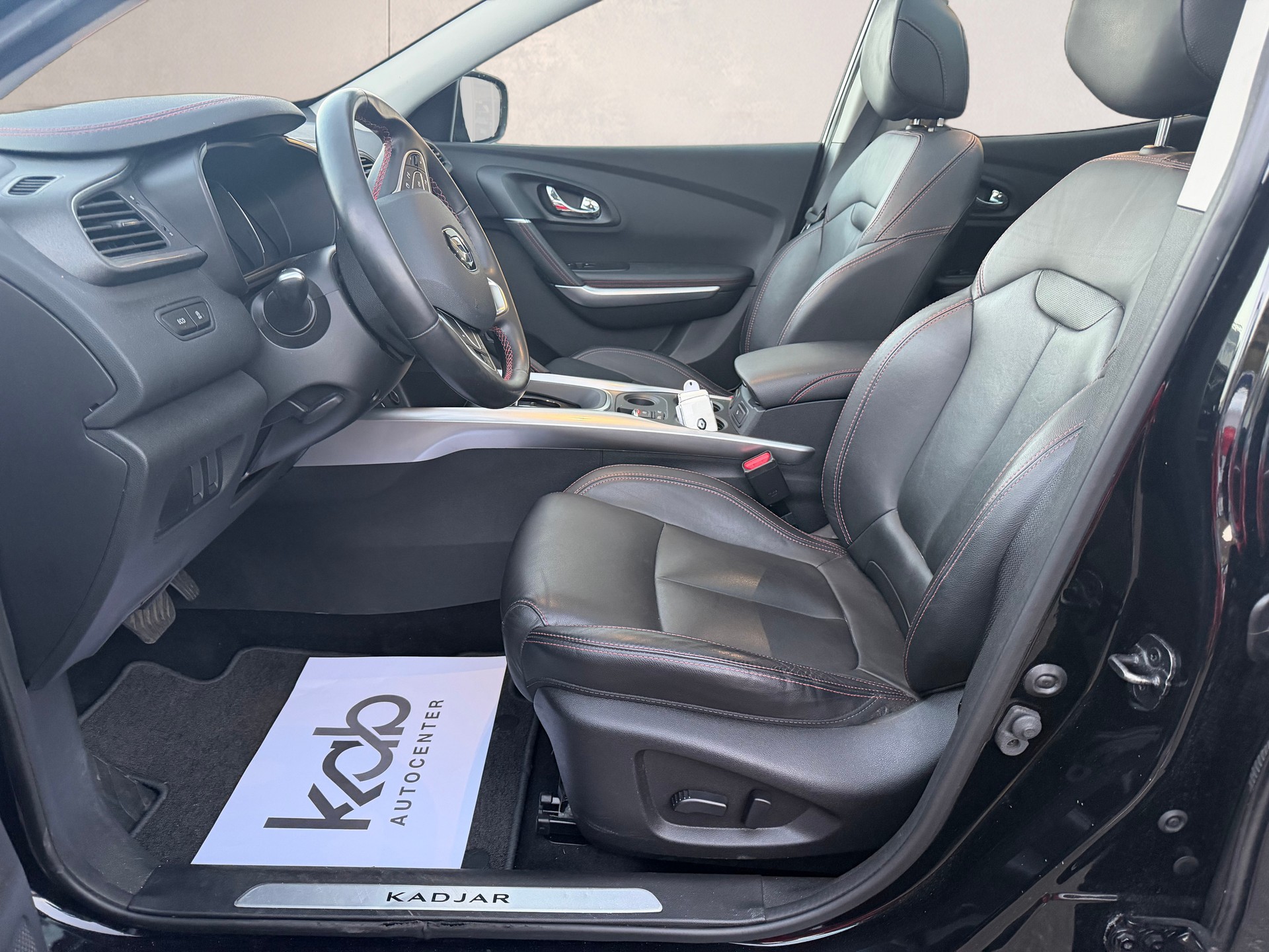 RENAULT Kadjar 1.2 16V Turbo Zen EDC Swiss Edition-image-19