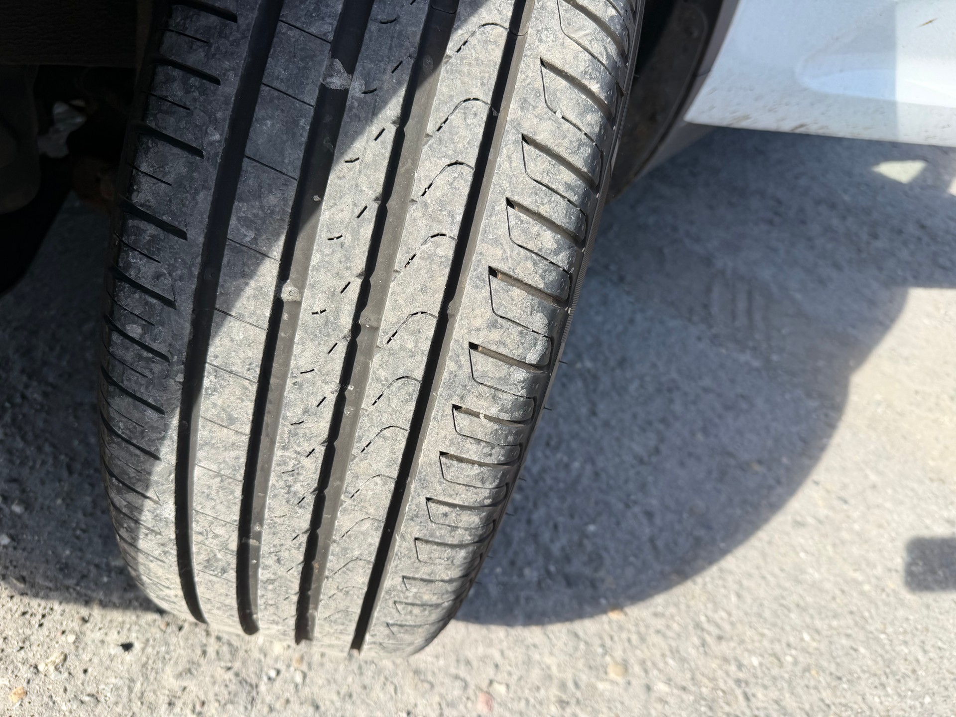 KIA Sportage 2.0 Style 4WD Automatic-image-11