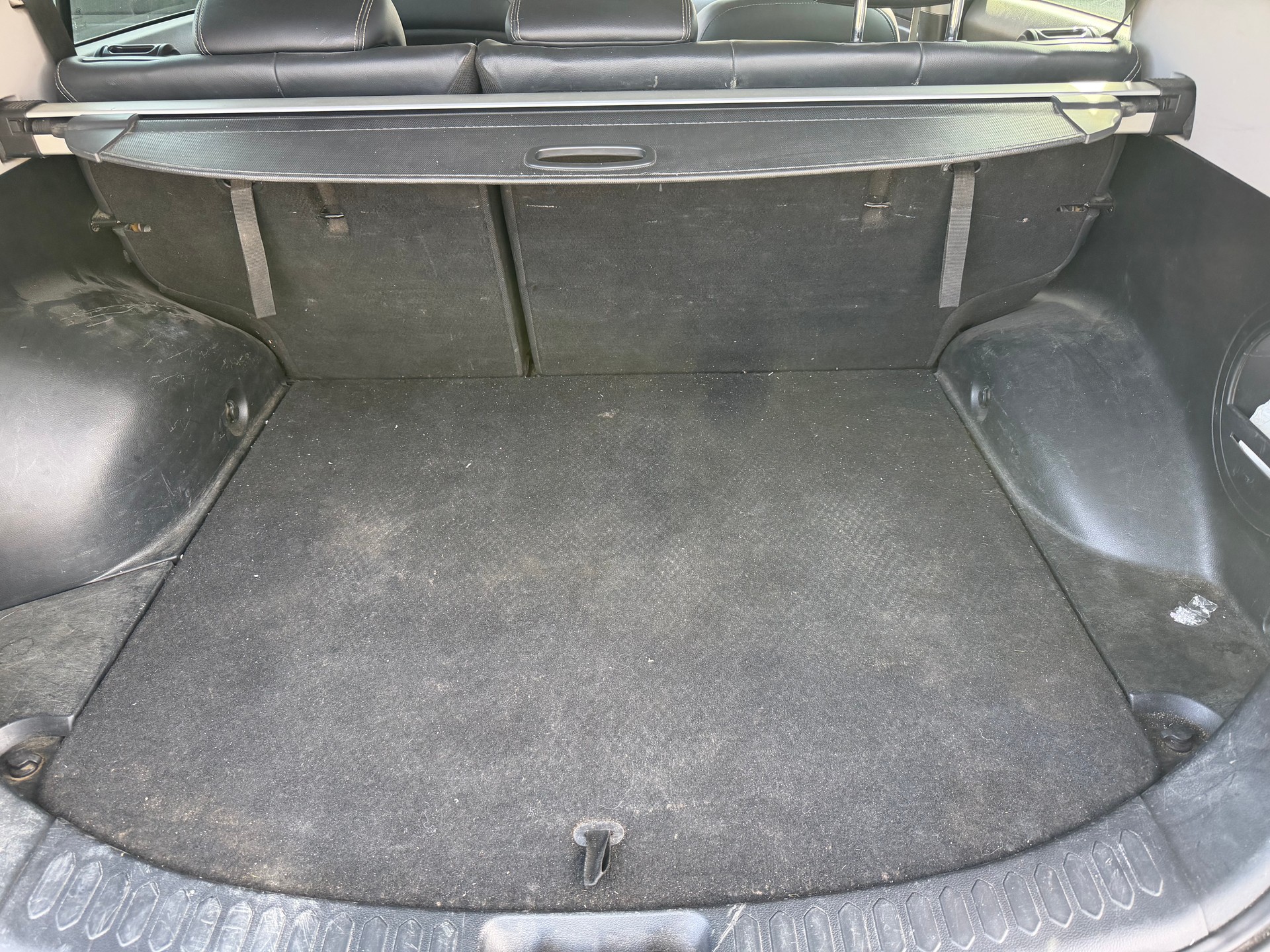 KIA Sportage 2.0 Style 4WD Automatic-image-6