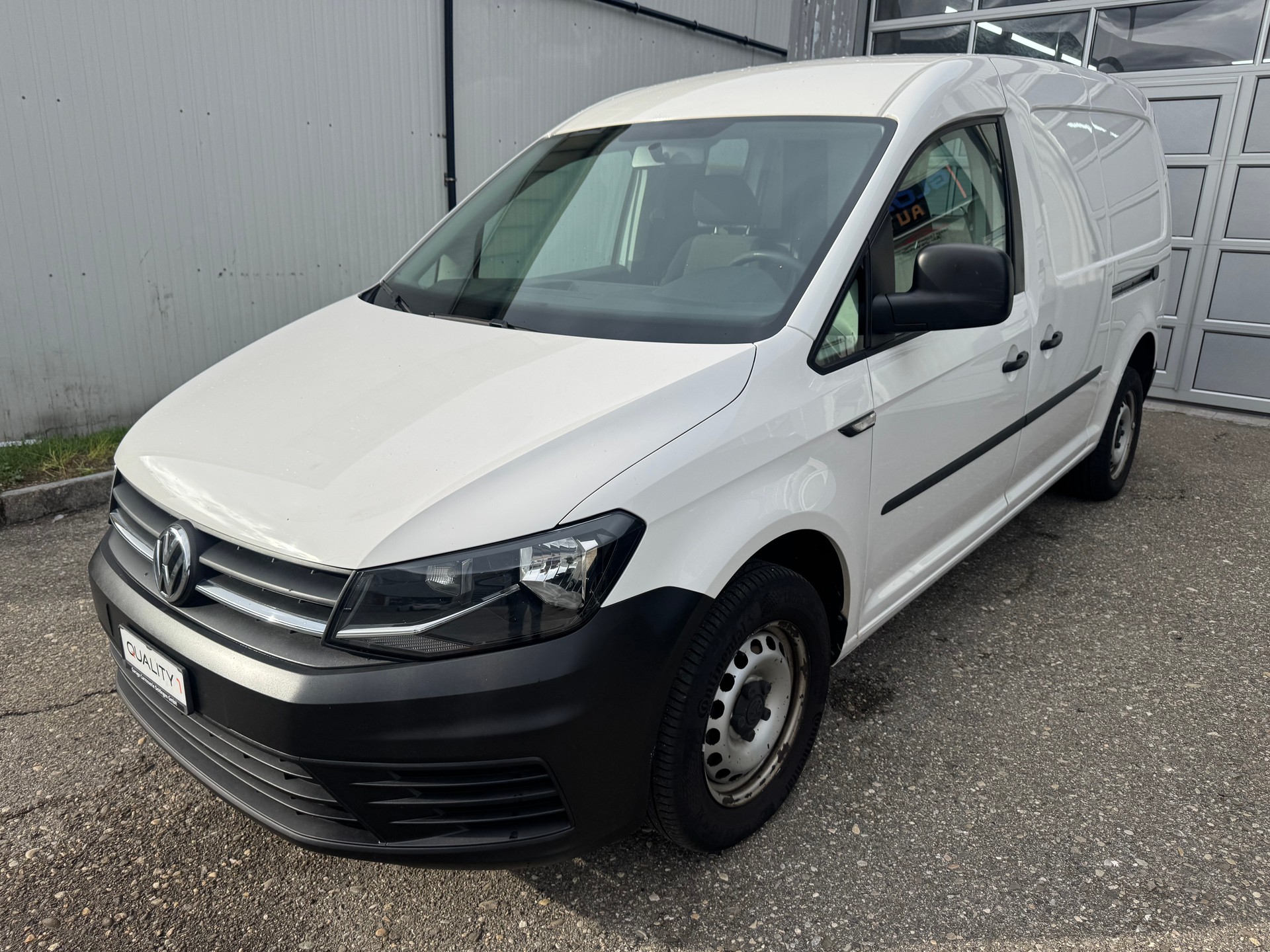 VW Caddy Maxi 2.0TDI BlueMotion Technology-image-0