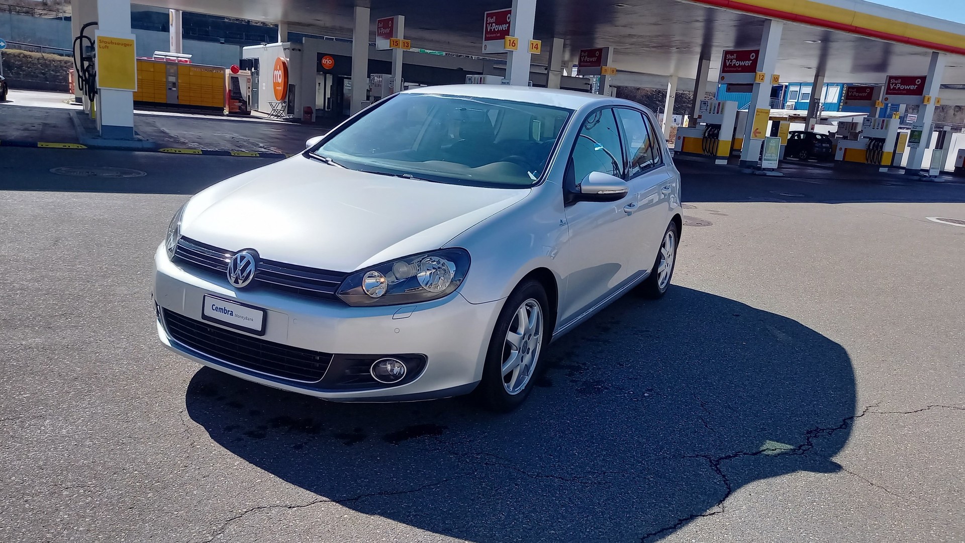 VW Golf 1.4 TSI DSG-image-1