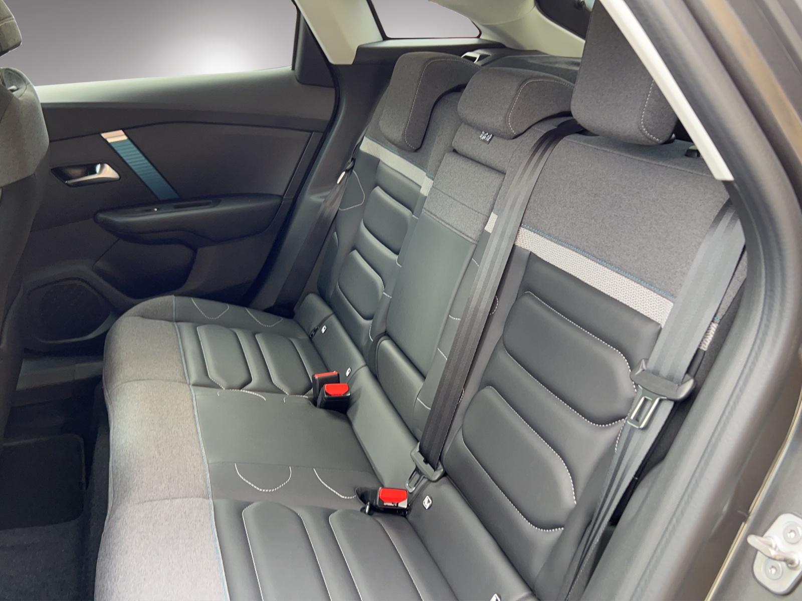 CITROEN ë-C4 Shine-image-12