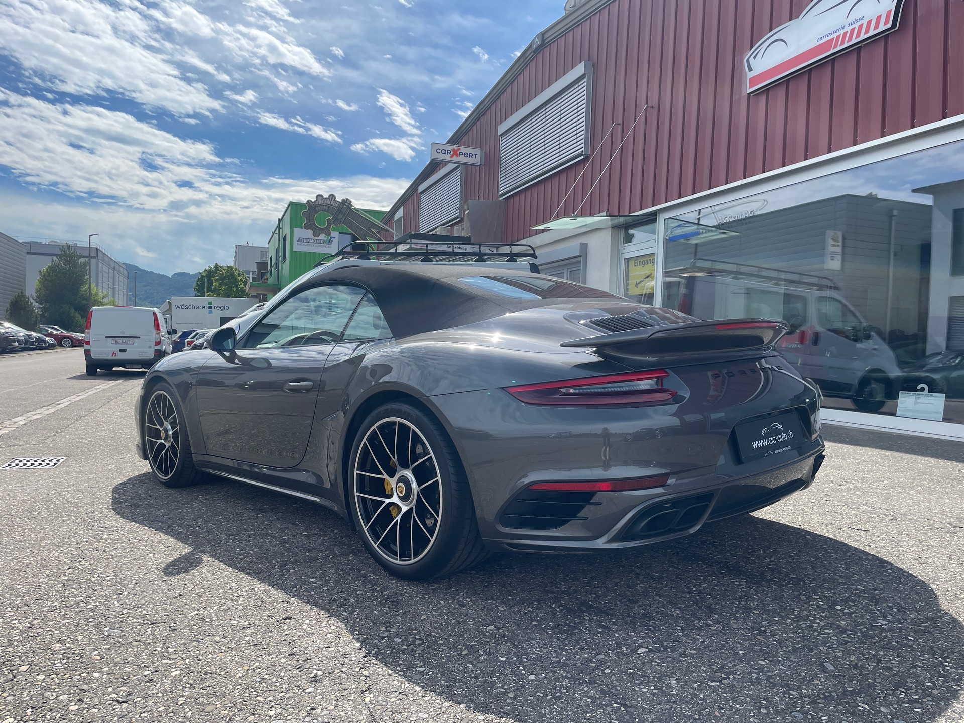 PORSCHE 911 Turbo S Cabrio PDK-image-7