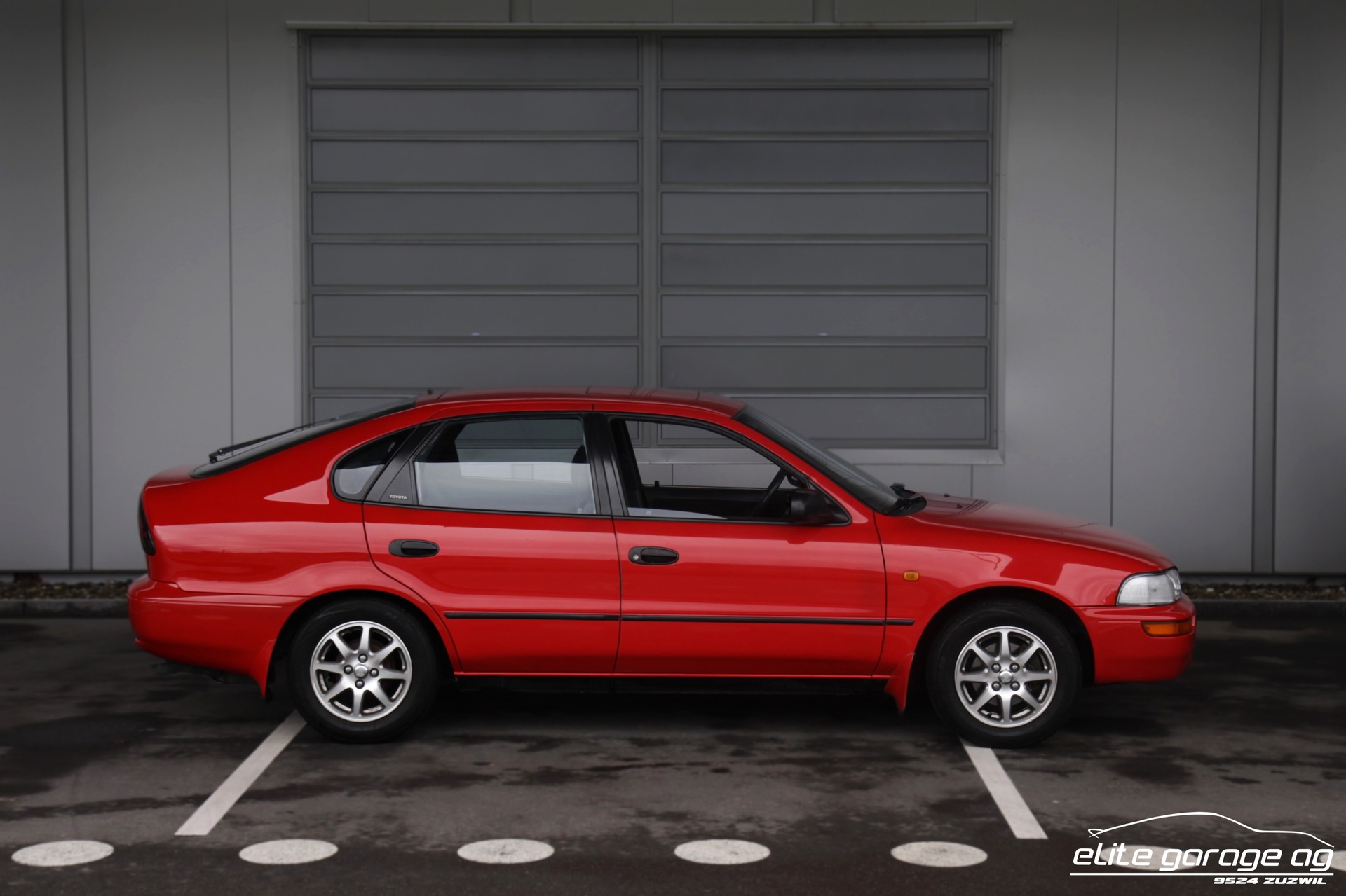 TOYOTA Corolla 1.6 GLi Liftback-image-4
