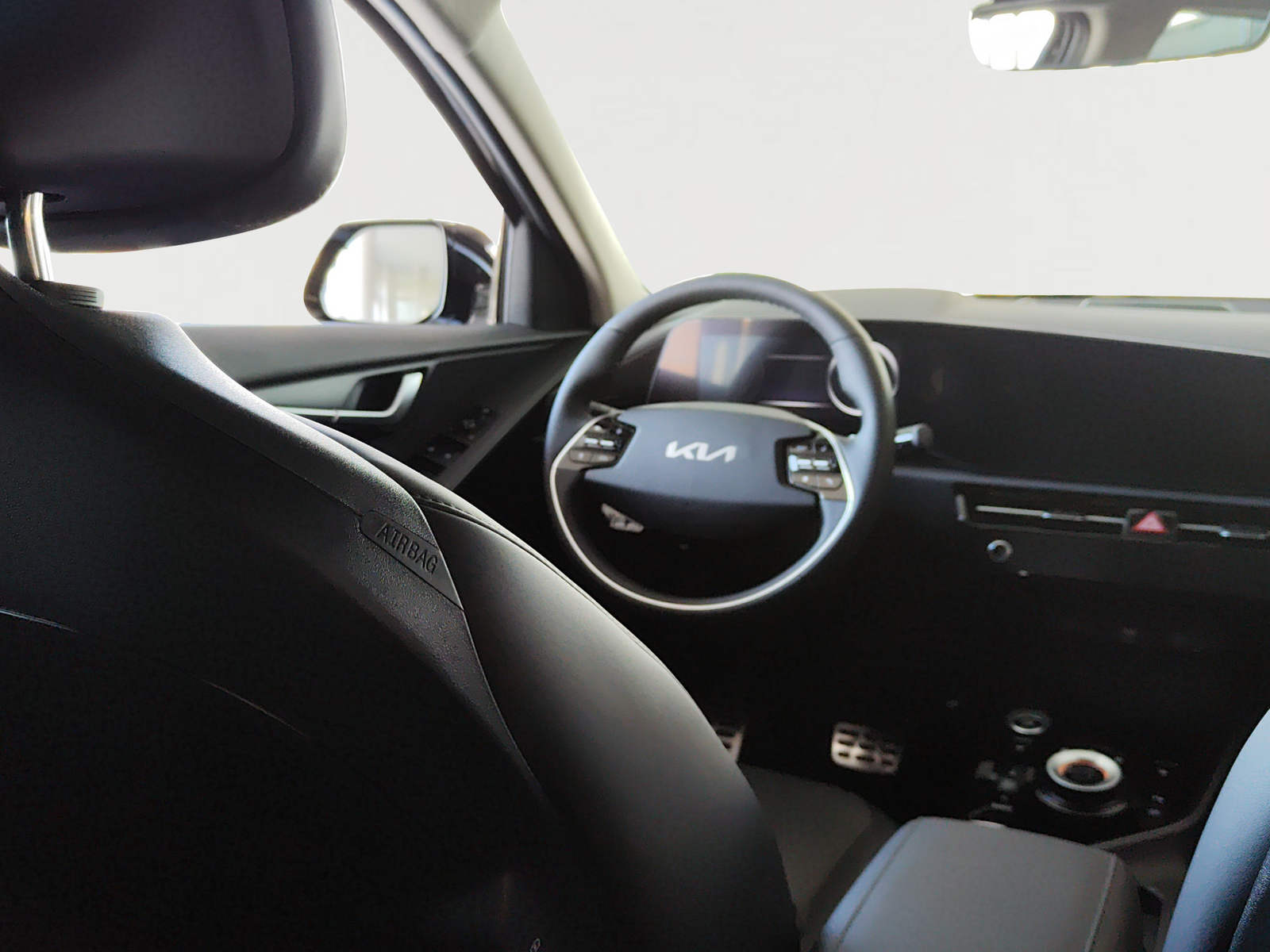 KIA Niro 1.6GDi Plug-in Hybrid Style DCT-image-4