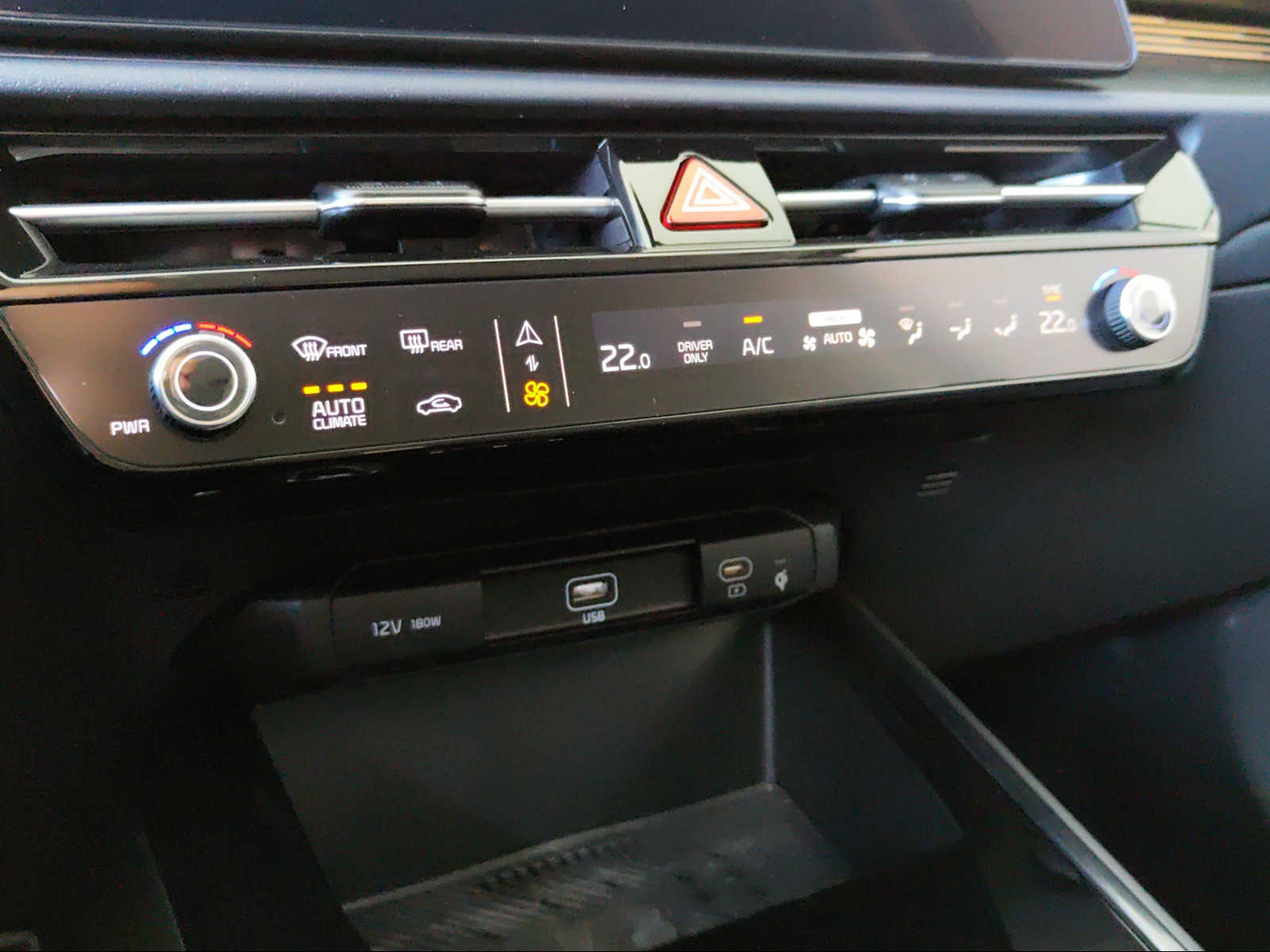 KIA Niro 1.6GDi Plug-in Hybrid Style DCT-image-12