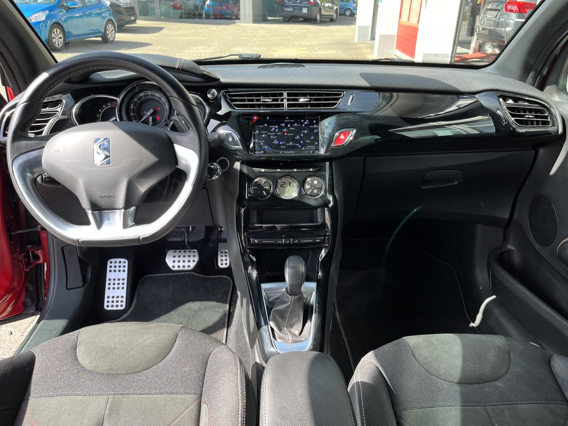 DS AUTOMOBILES DS 3 1.2 PureTech Performance Line EAT6-image-11