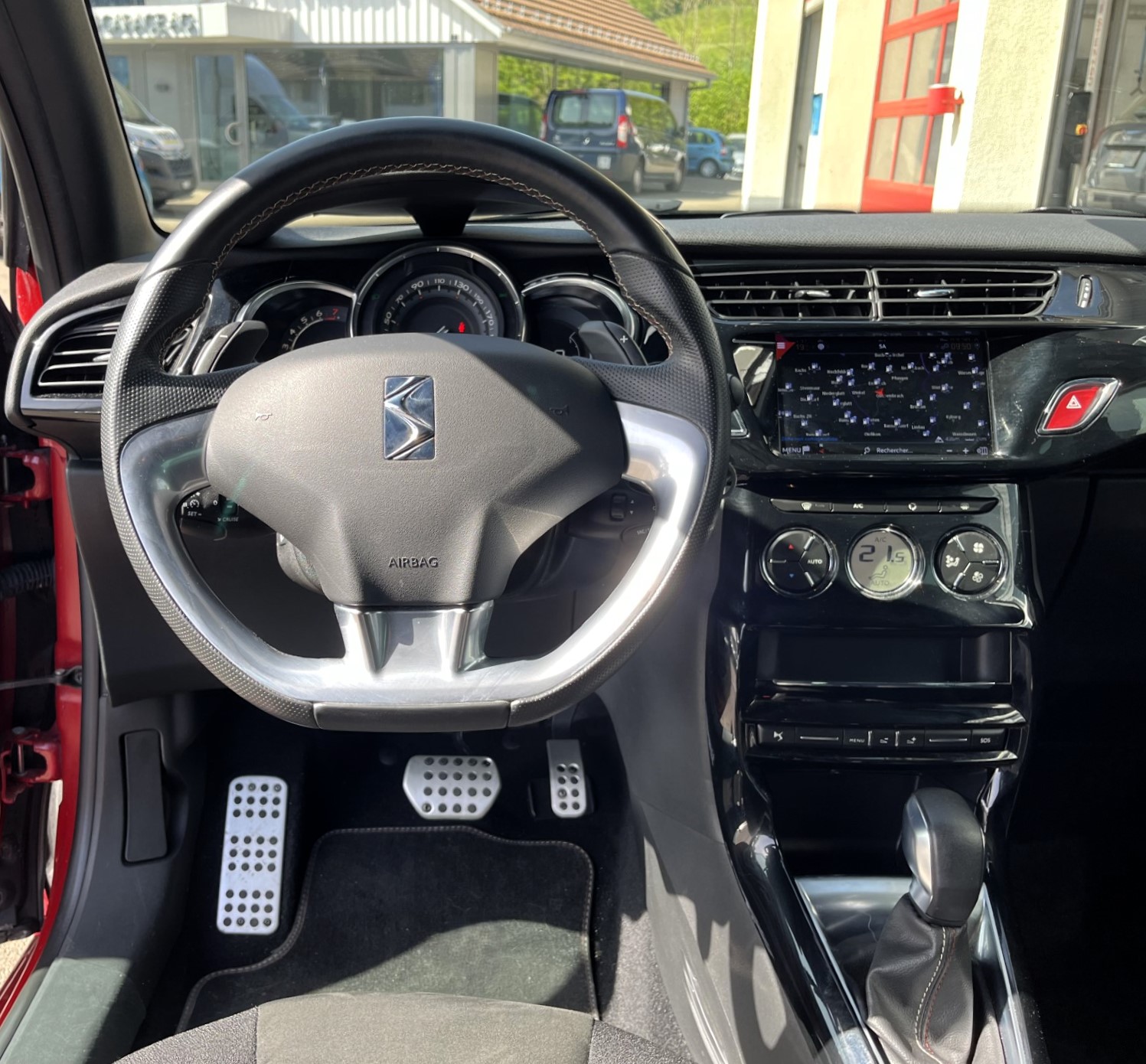 DS AUTOMOBILES DS 3 1.2 PureTech Performance Line EAT6-image-12