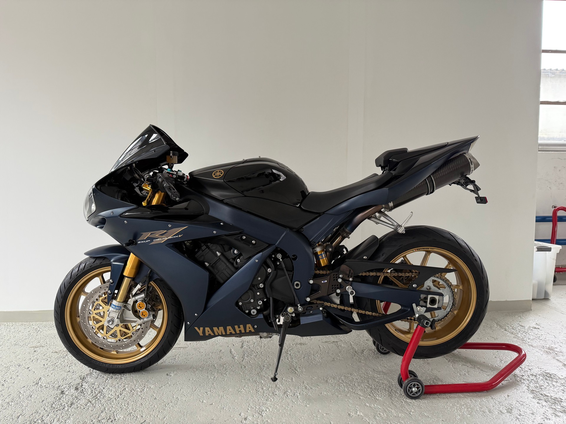 YAMAHA YZF-R1 SP Limitiert