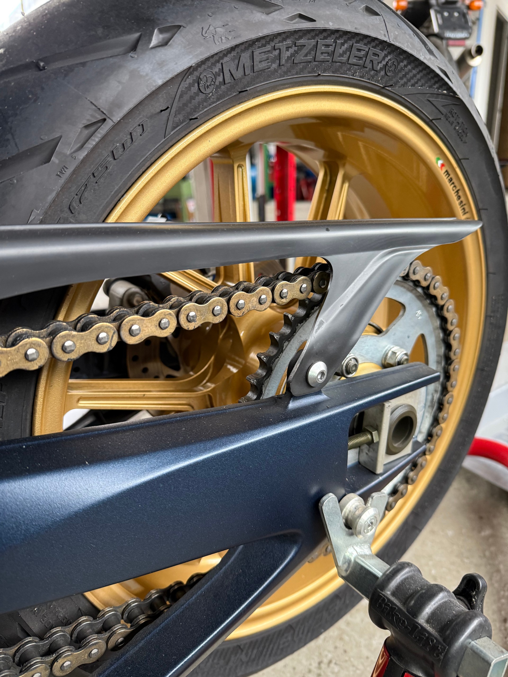 YAMAHA YZF-R1 SP Limitiert-image-5