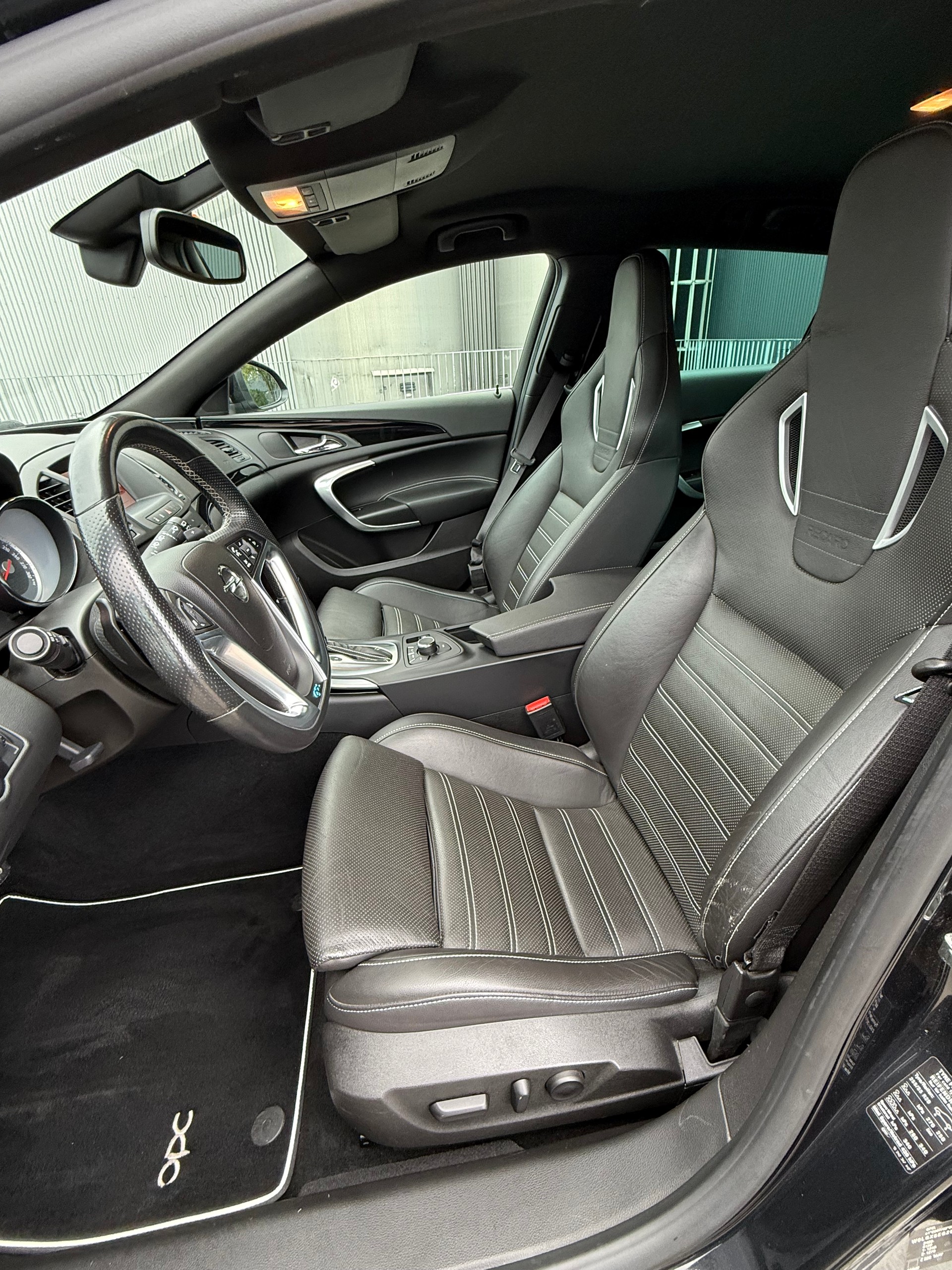 OPEL Insignia Sports Tourer 2.8 Turbo OPC 4WD Automatic / Fisch ab Service inkl. Vollgaranite-image-10