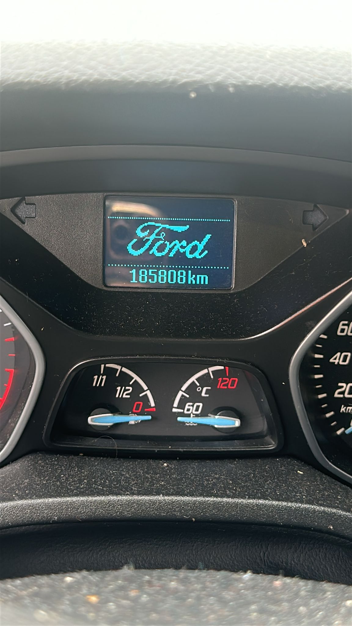 FORD Focus 1.0 SCTi Trend-image-18