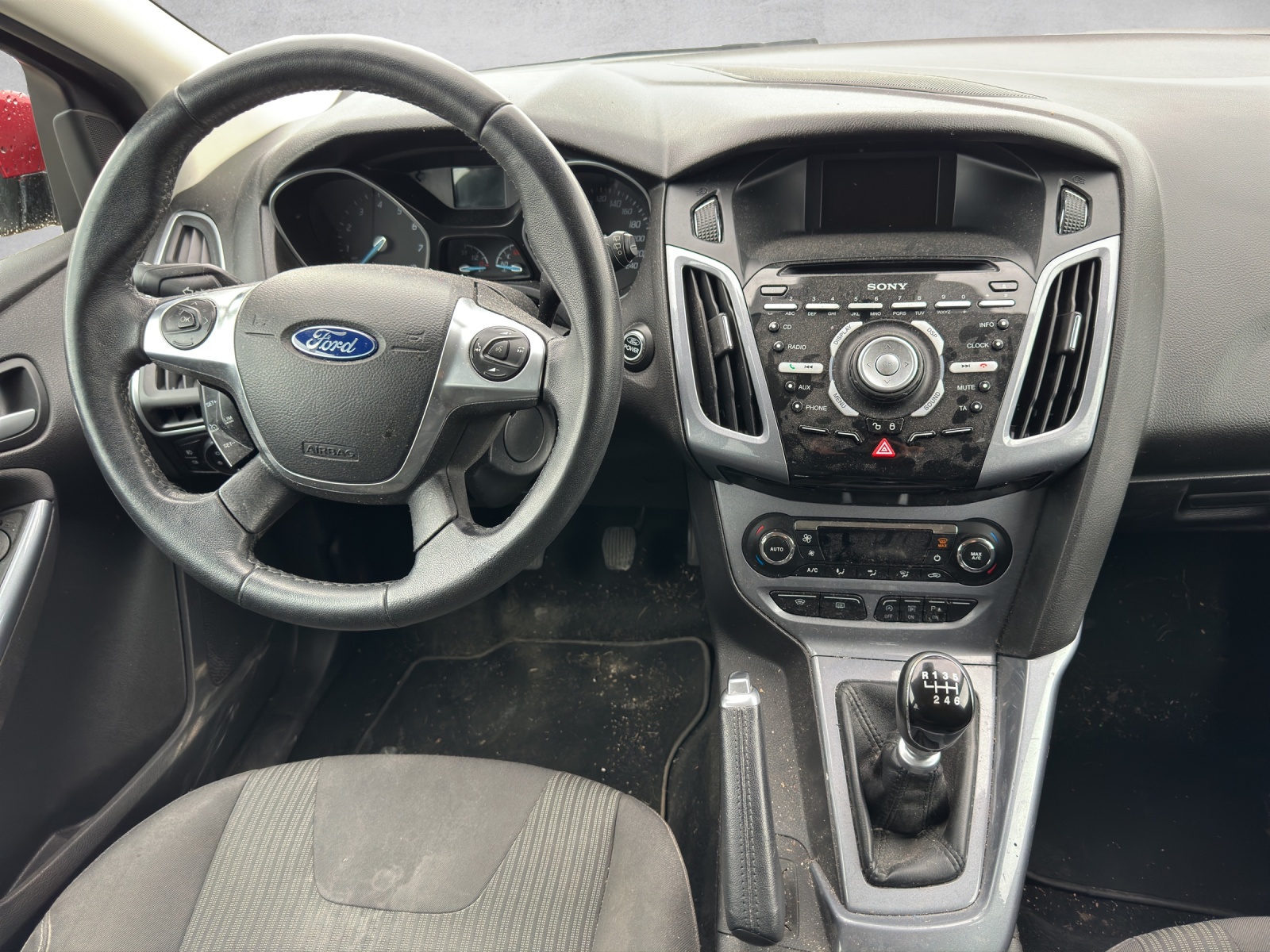 FORD Focus 1.0 SCTi Trend-image-9