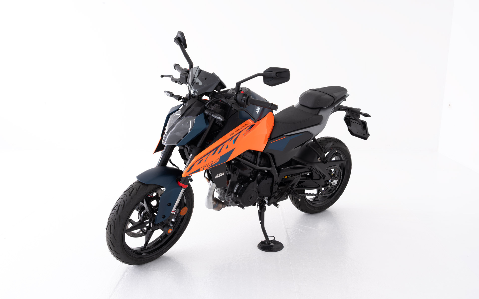 KTM 125 Duke-showroom-element-1