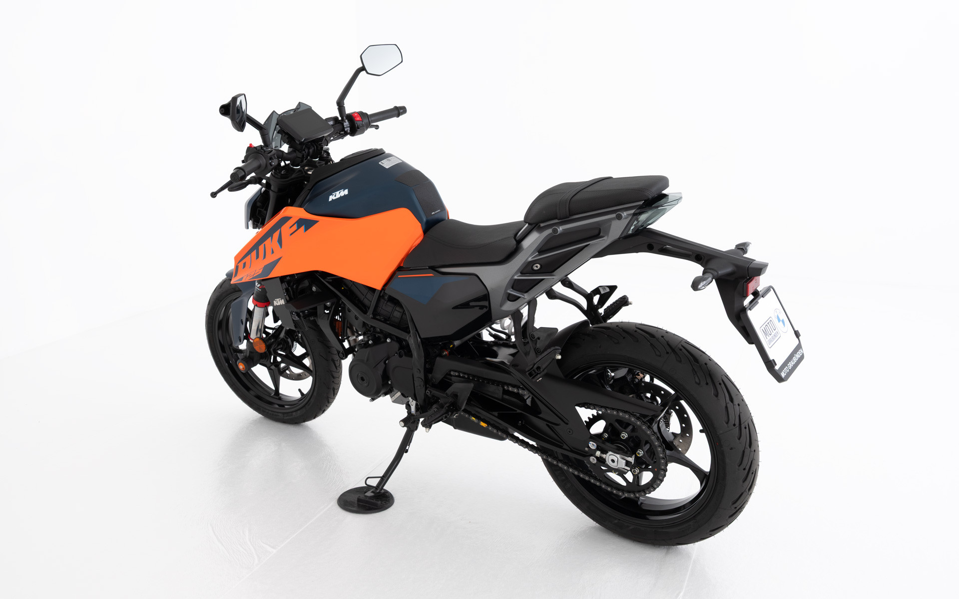 KTM 125 Duke-showroom-element-2