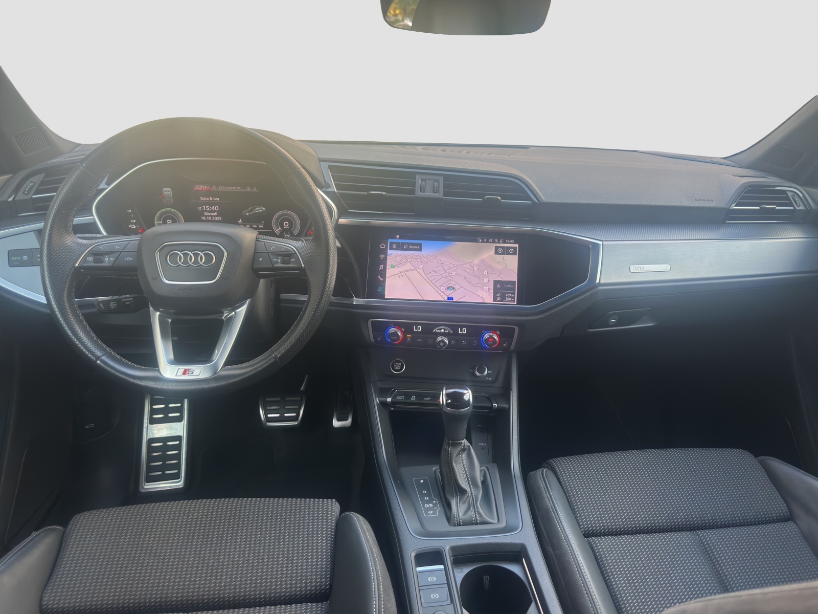 AUDI Q3 Sportback 45 TFSI e S line S-tronic-image-8