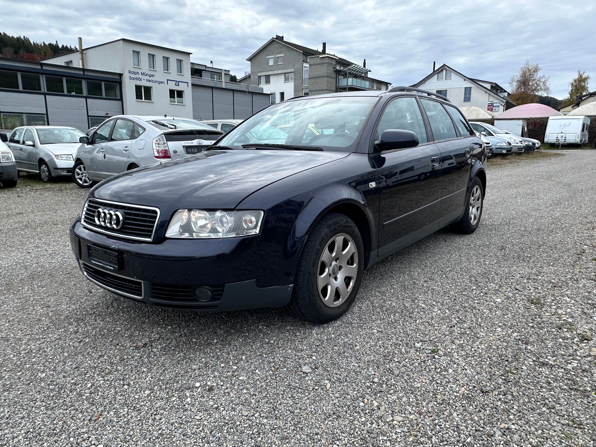 AUDI A4 Avant 2.0-image-0
