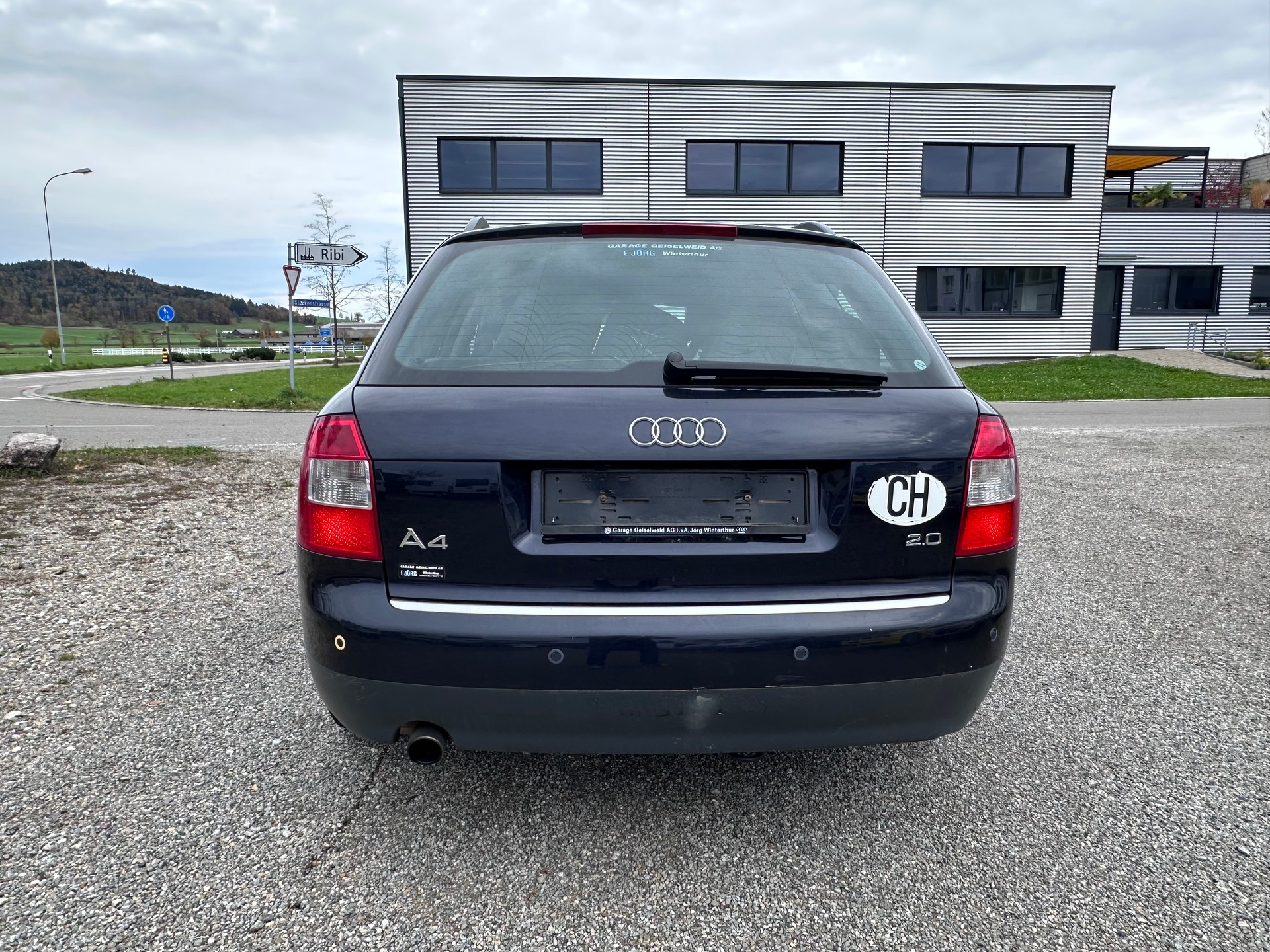 AUDI A4 Avant 2.0-image-4
