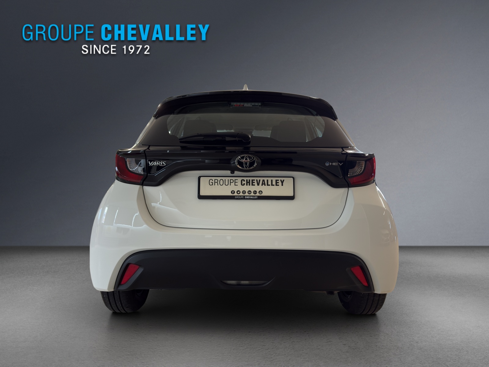 TOYOTA Yaris 1.5 Comfort e-CVT-image-4