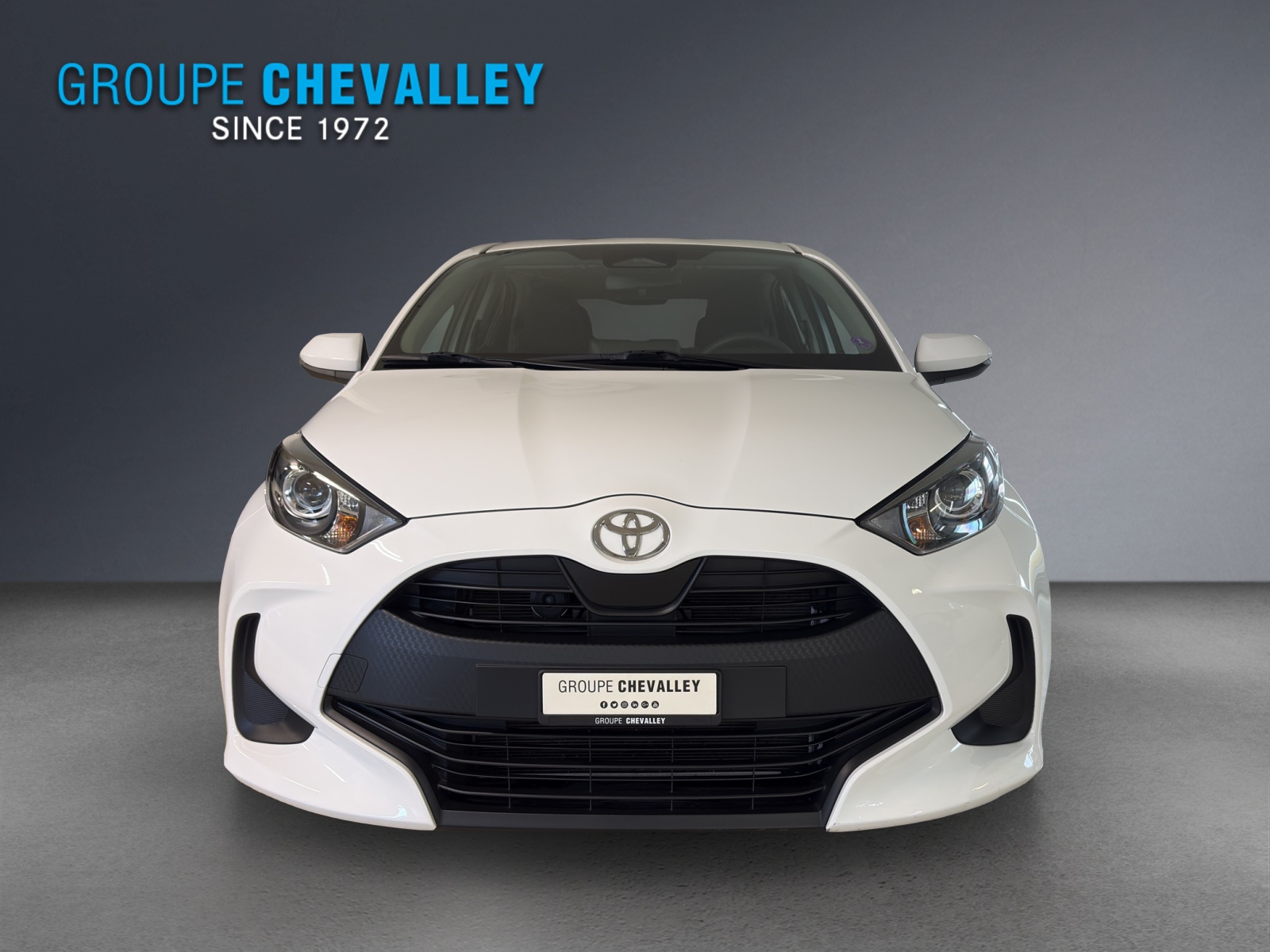 TOYOTA Yaris 1.5 Comfort e-CVT-image-1