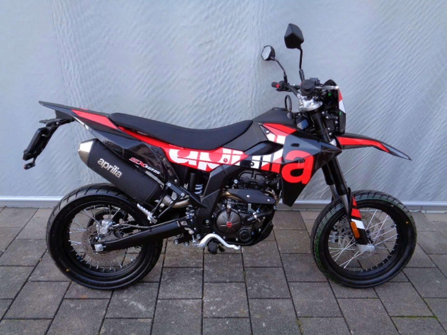 APRILIA SX 125 ABS E5-showroom-element-3