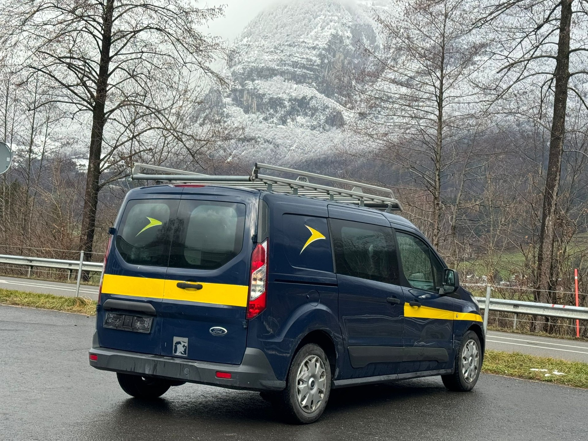 FORD Transit Connect Van T210 1.0 EcoBoost Ambiente-image-10