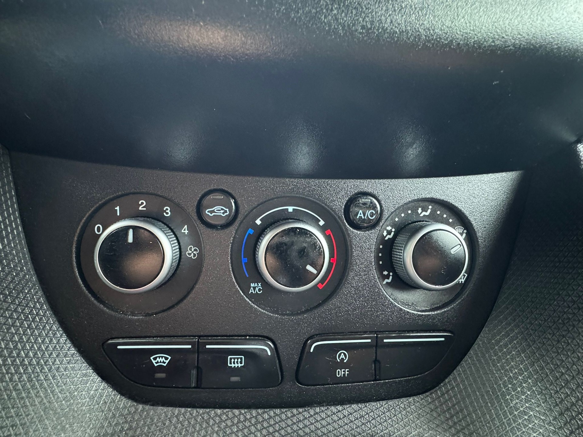 FORD Transit Connect Van T210 1.0 EcoBoost Ambiente-image-5