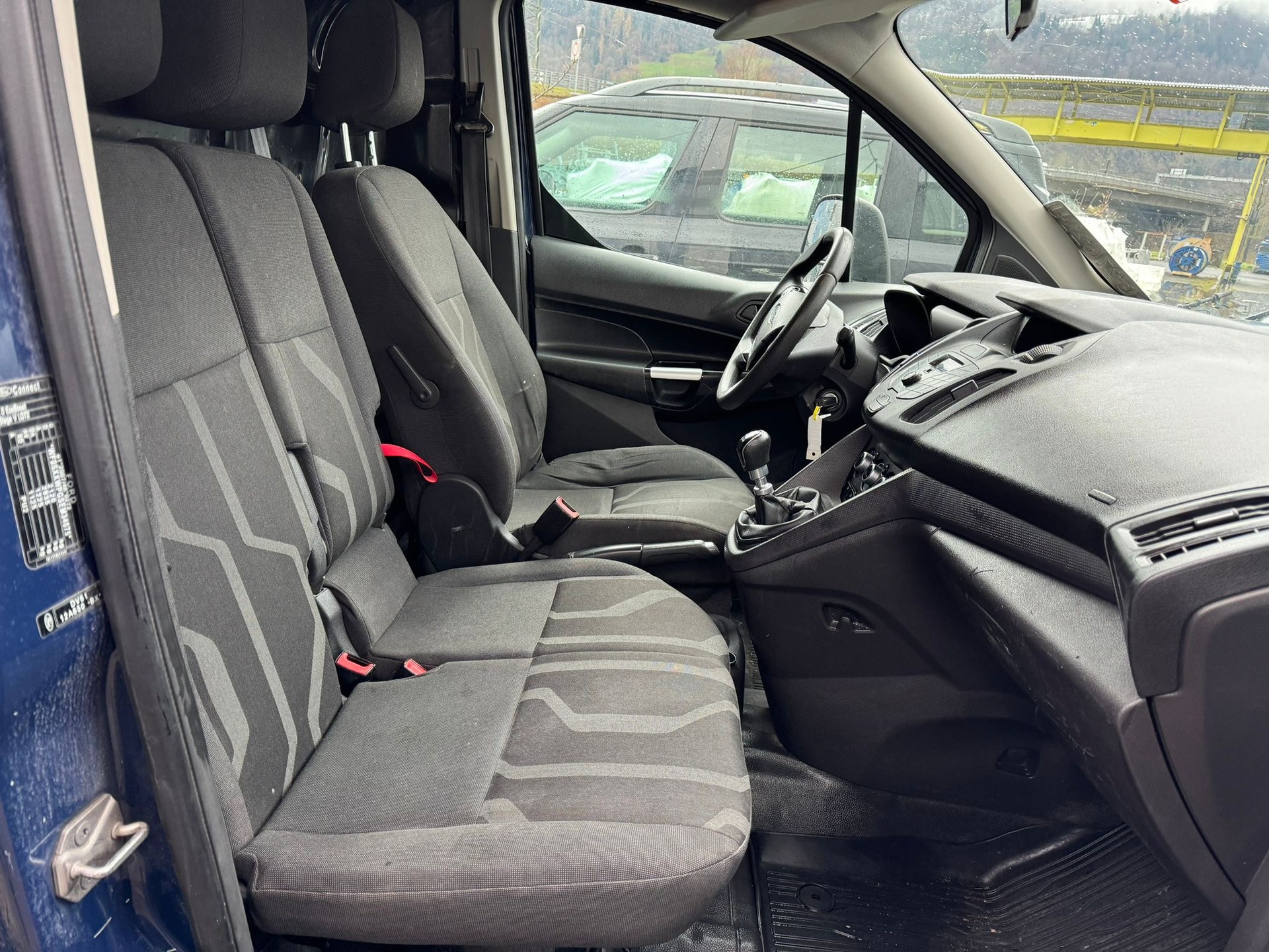 FORD Transit Connect Van T210 1.0 EcoBoost Ambiente-image-6