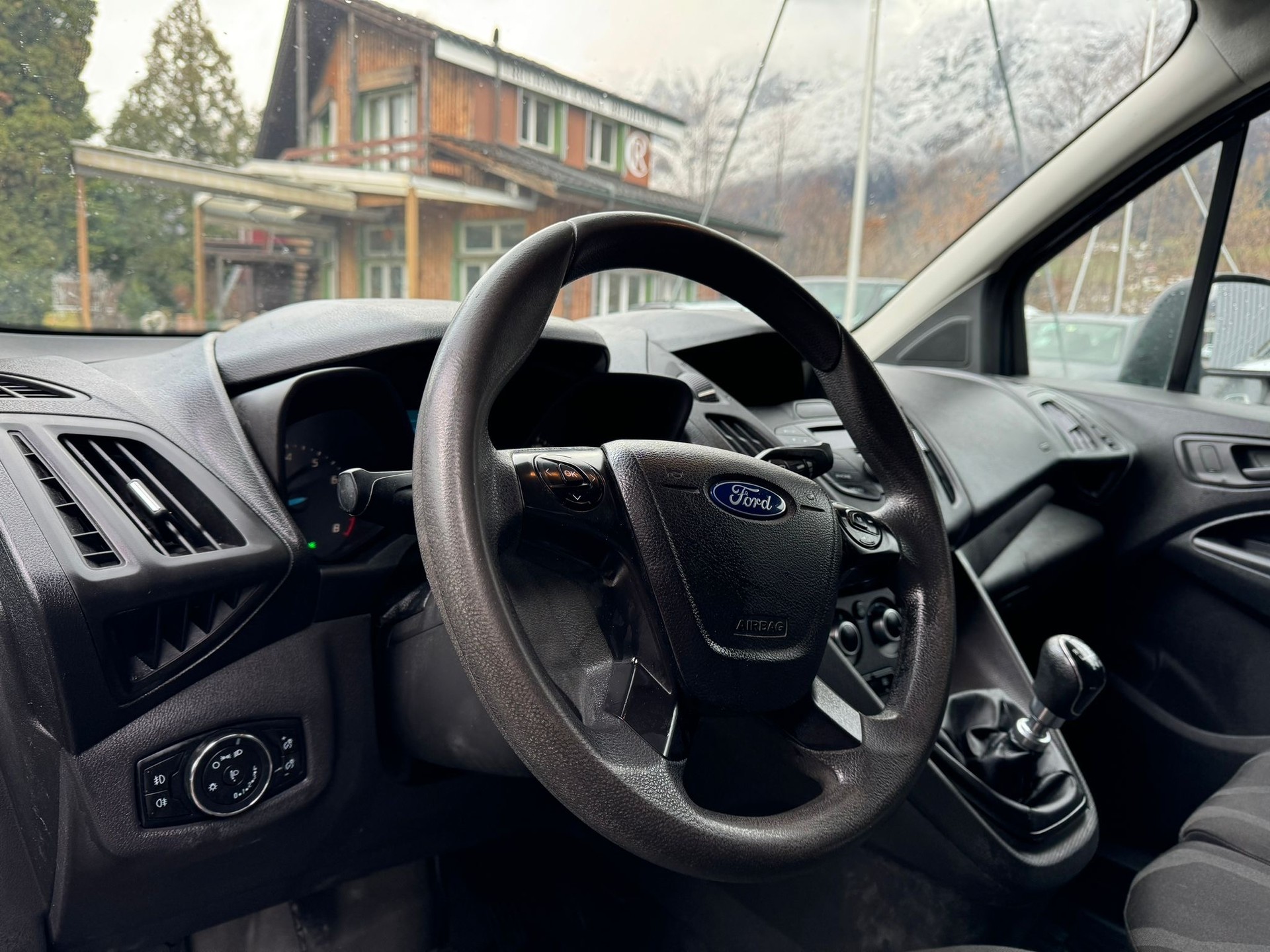 FORD Transit Connect Van T210 1.0 EcoBoost Ambiente-image-8