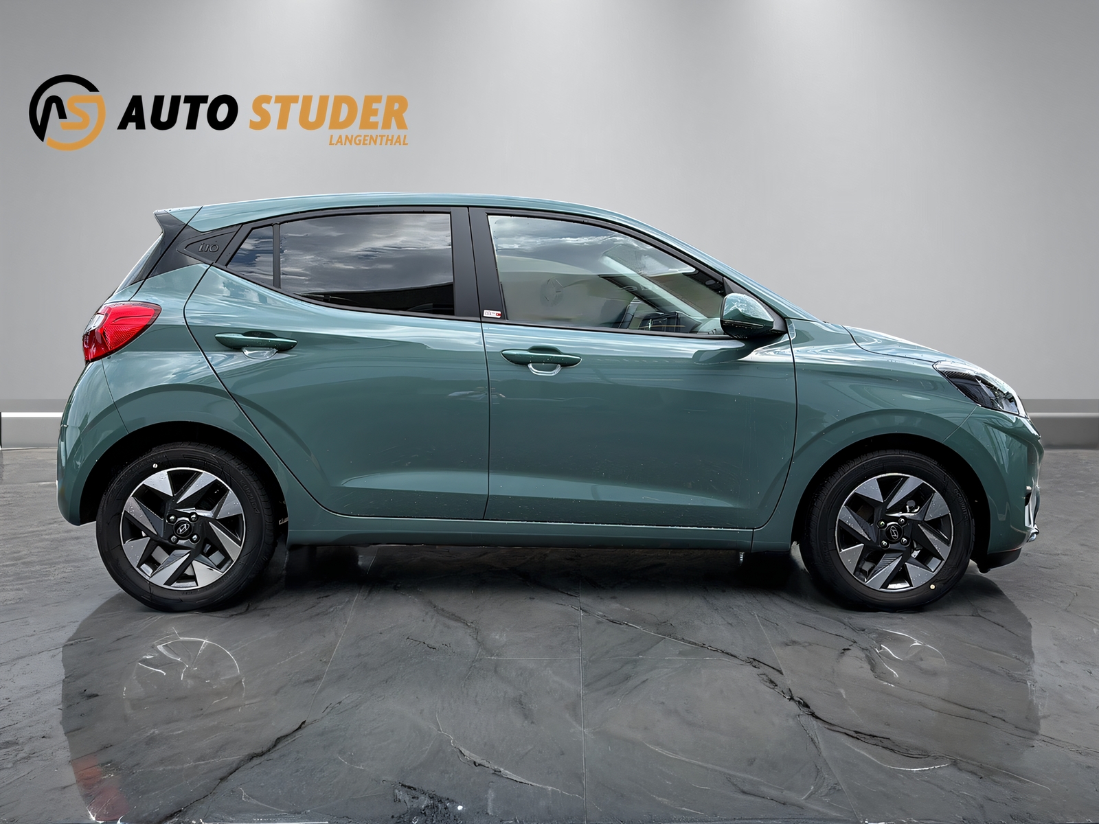 HYUNDAI i10 1.2 Amplia-image-3