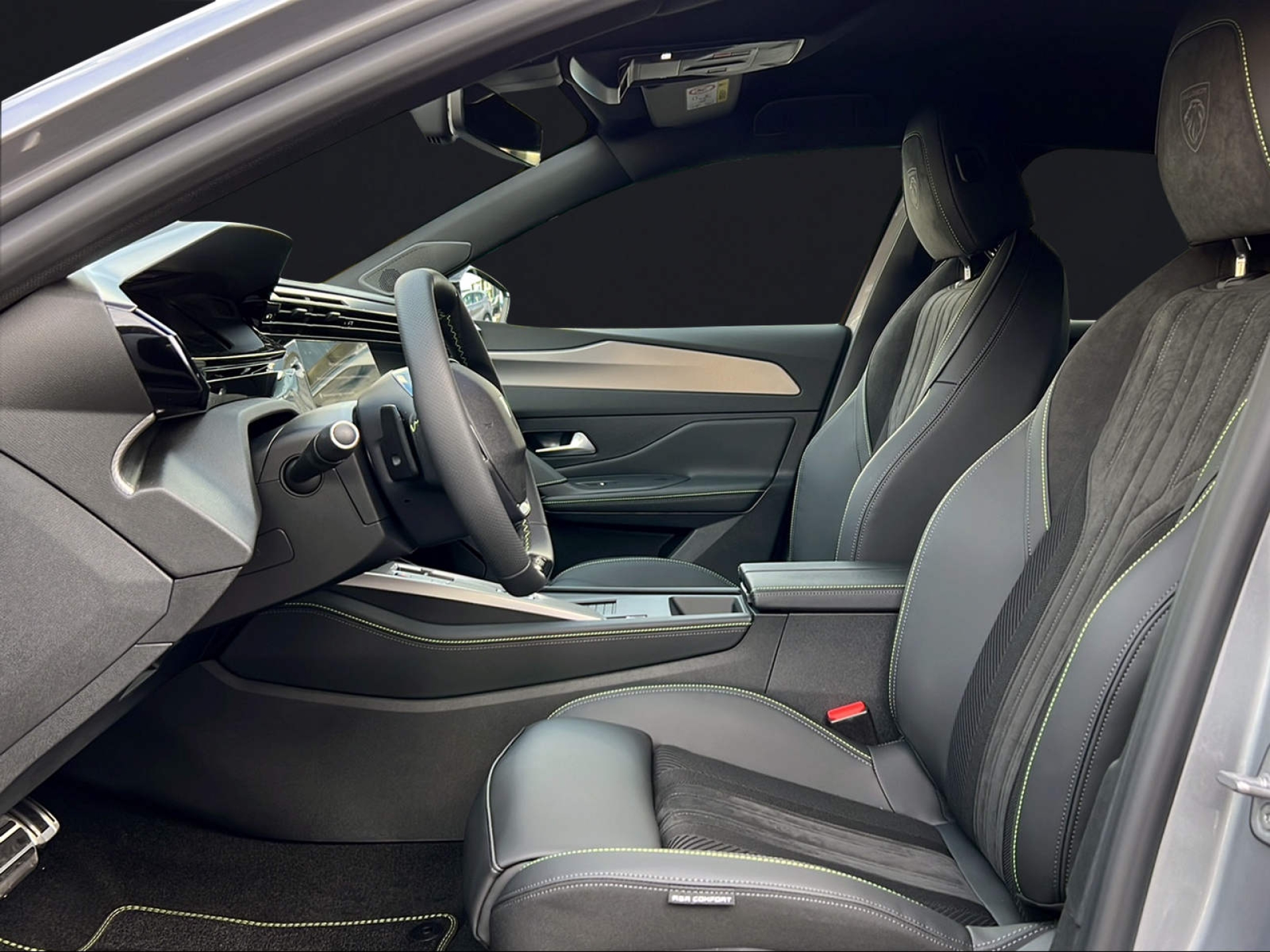 PEUGEOT 308 1.2 Hybrid GT-image-6