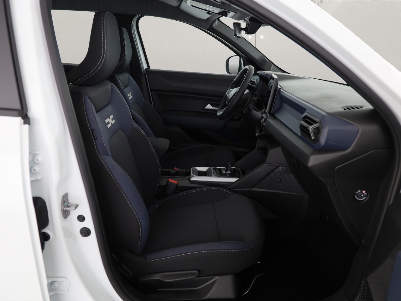 DACIA Bigster 1.8 Hybrid Expression-image-4