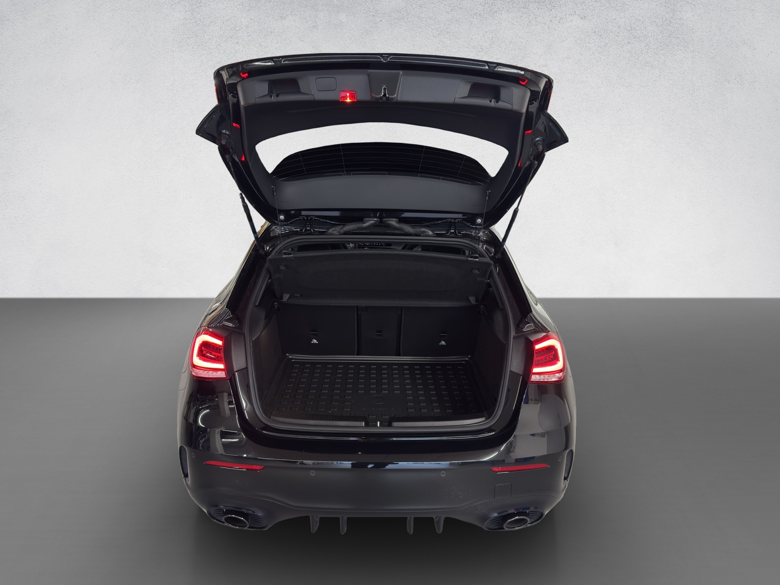 MERCEDES-BENZ A 35 AMG 4Matic-image-8