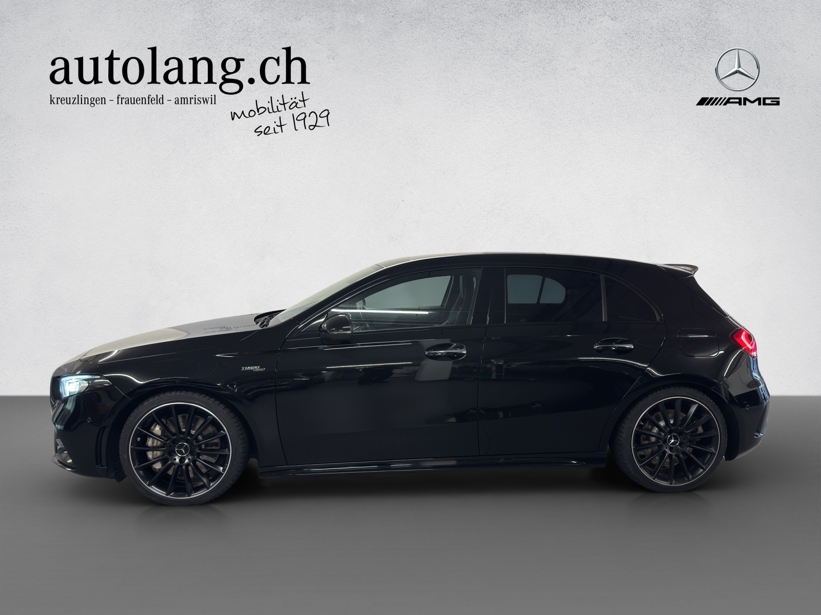 MERCEDES-BENZ A 35 AMG 4Matic-image-2