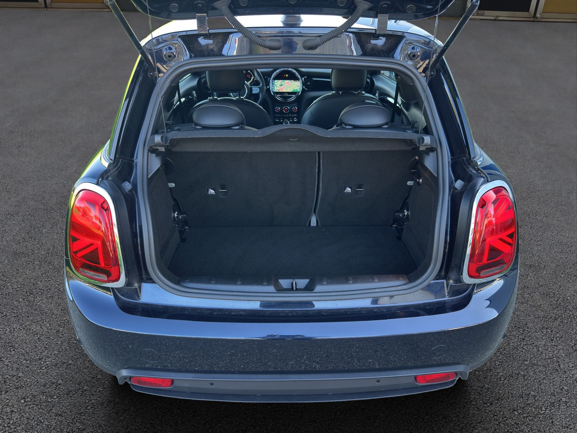 MINI Mini F56 Cooper SE-image-13