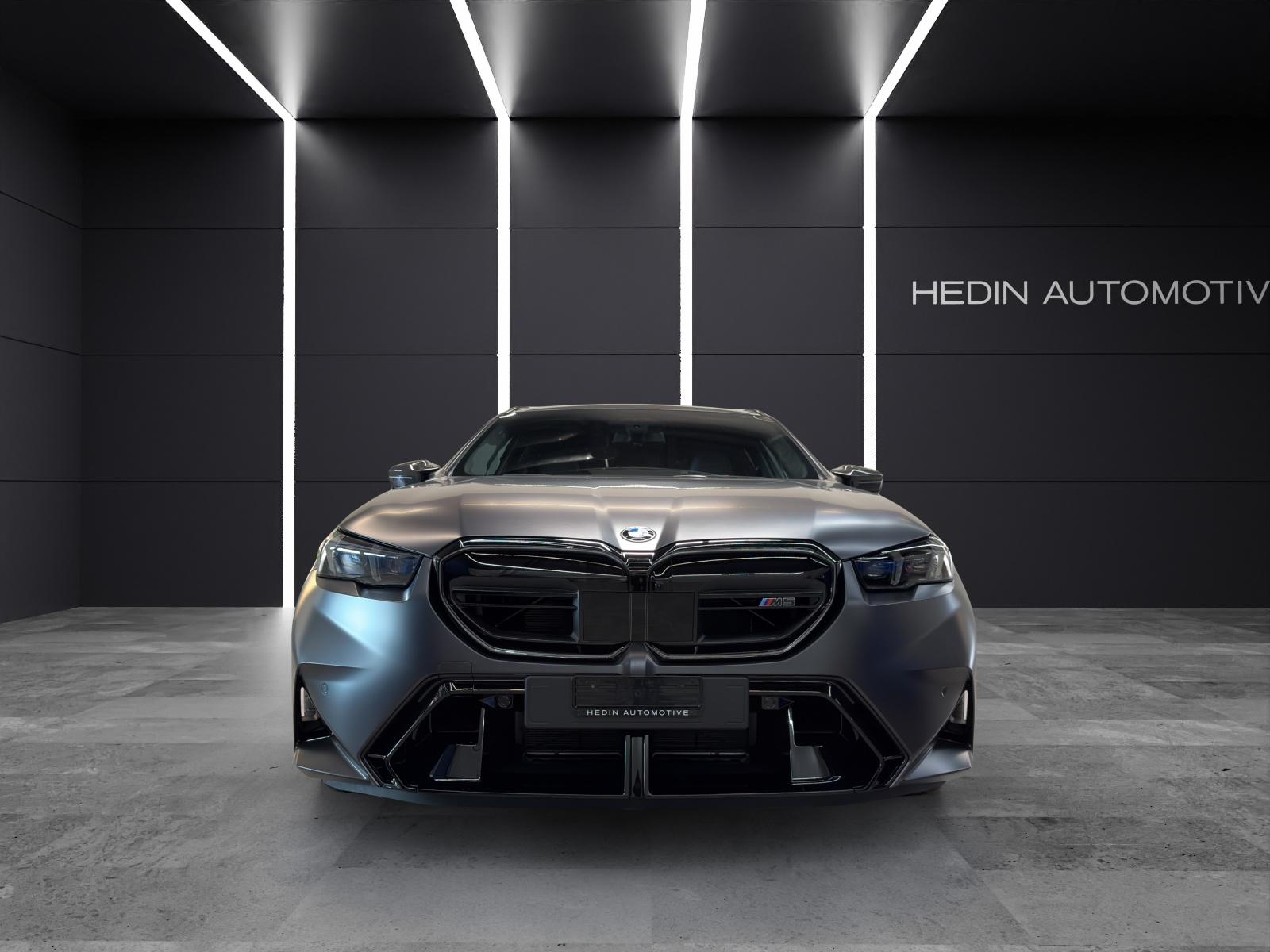 BMW M5 xDrive Touring-image-2