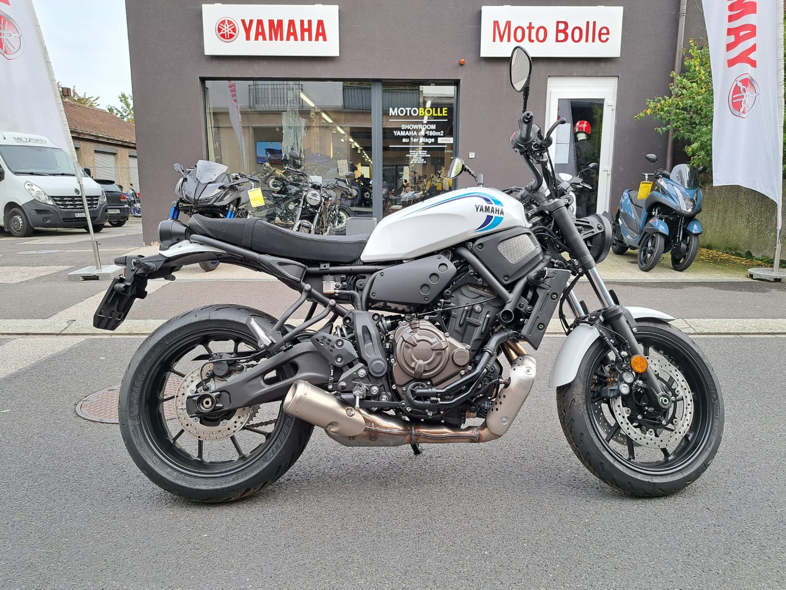 YAMAHA XSR 700