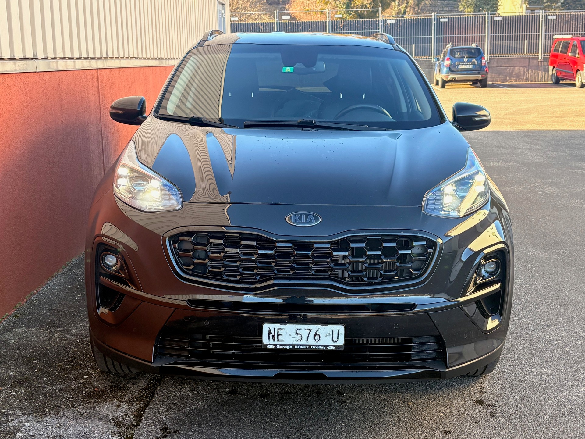 KIA Sportage 1.6 T-GDi Black Edition 4WD Automat-image-1