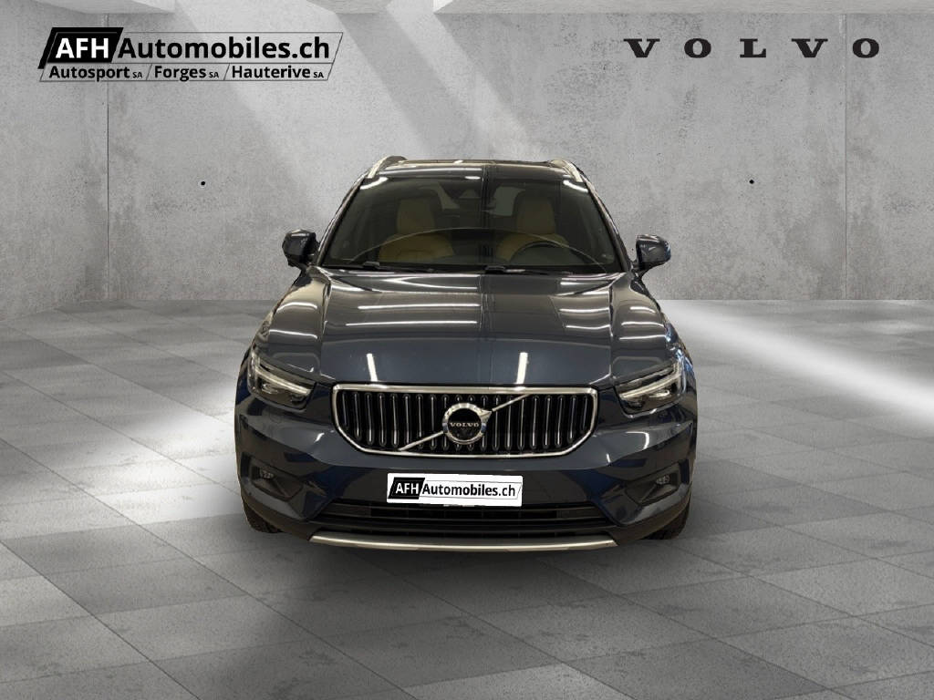 VOLVO XC40 D4 AWD Inscription-image-16