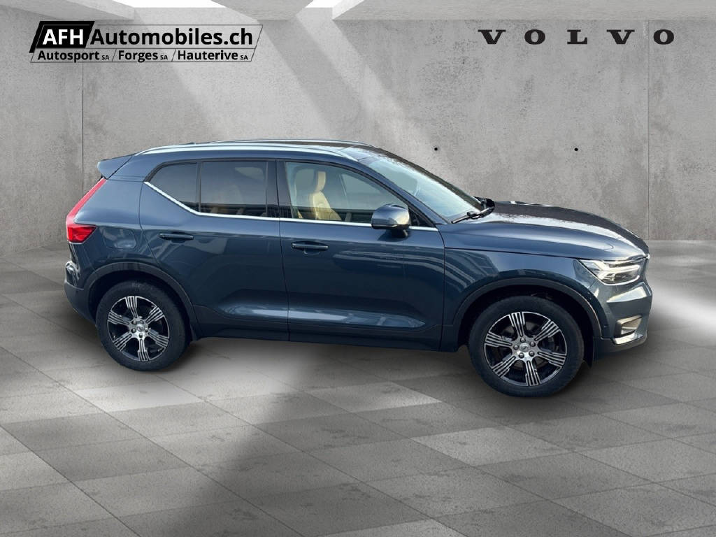 VOLVO XC40 D4 AWD Inscription-image-5