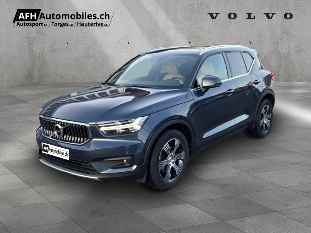 VOLVO XC40 D4 AWD Inscription-image-0
