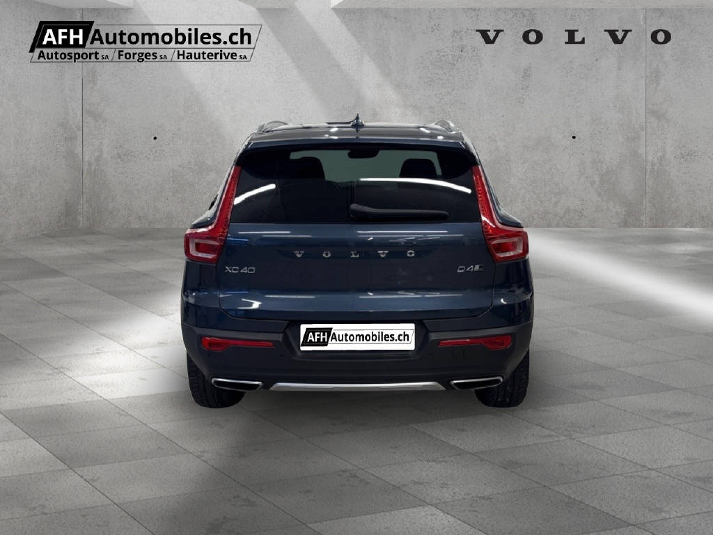 VOLVO XC40 D4 AWD Inscription-image-3