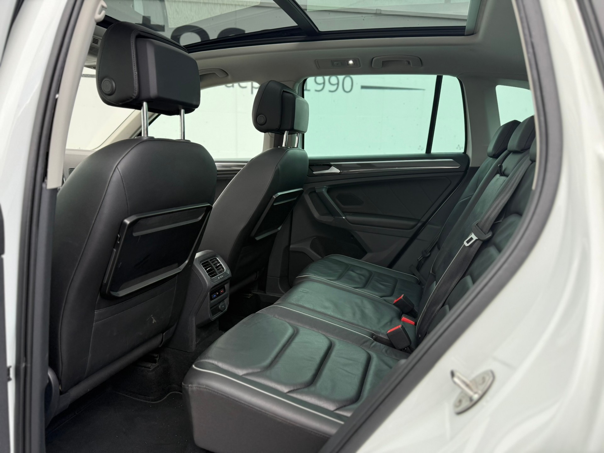 VW Tiguan 2.0 TDI SCR Highline 4Motion DSG-image-7