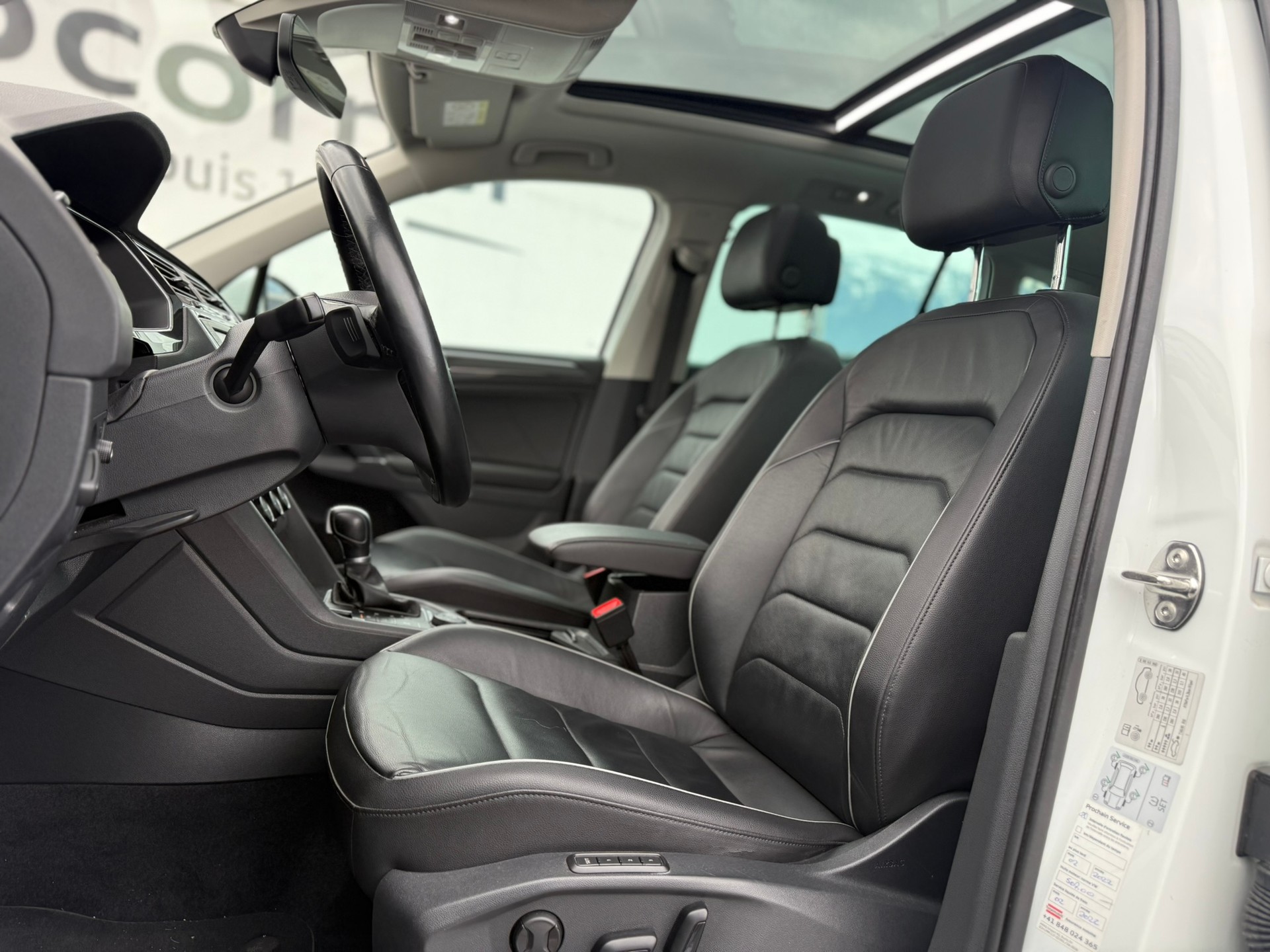VW Tiguan 2.0 TDI SCR Highline 4Motion DSG-image-9