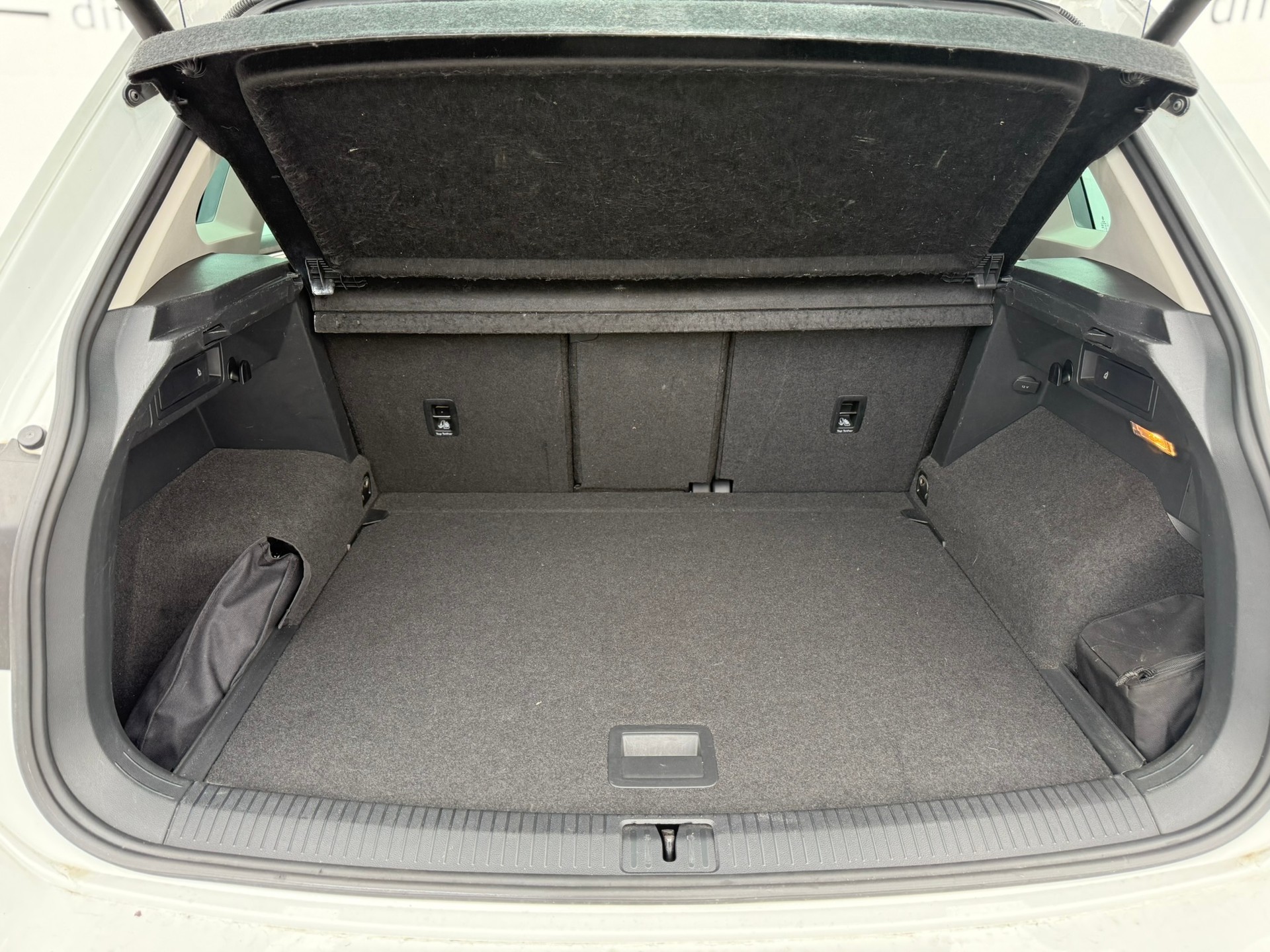 VW Tiguan 2.0 TDI SCR Highline 4Motion DSG-image-10