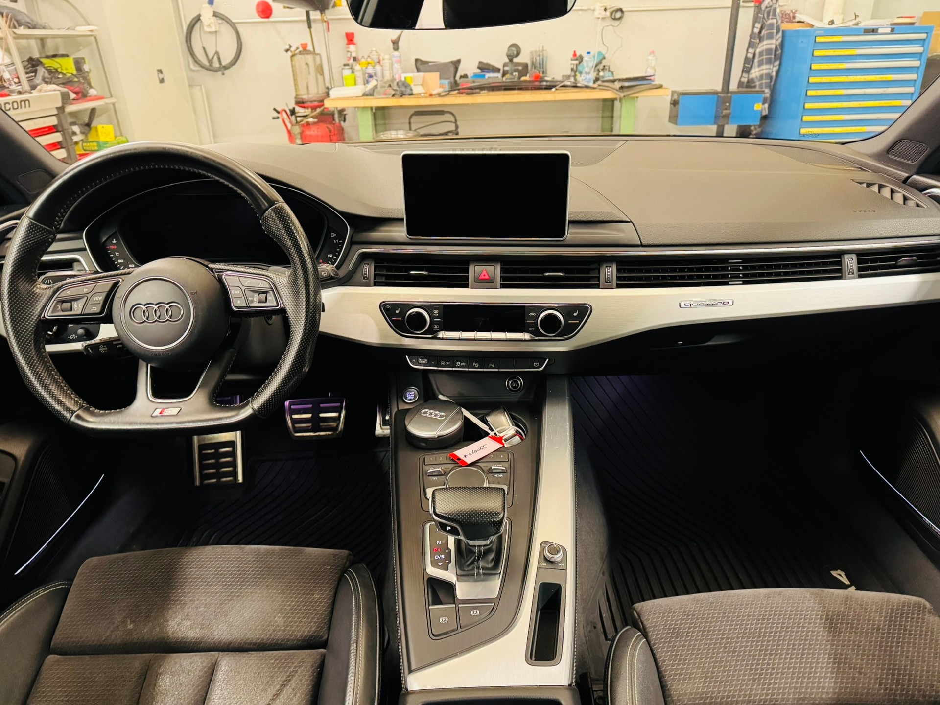 AUDI A4 Avant 3.0 TDI Sport quattro tiptronic-image-8